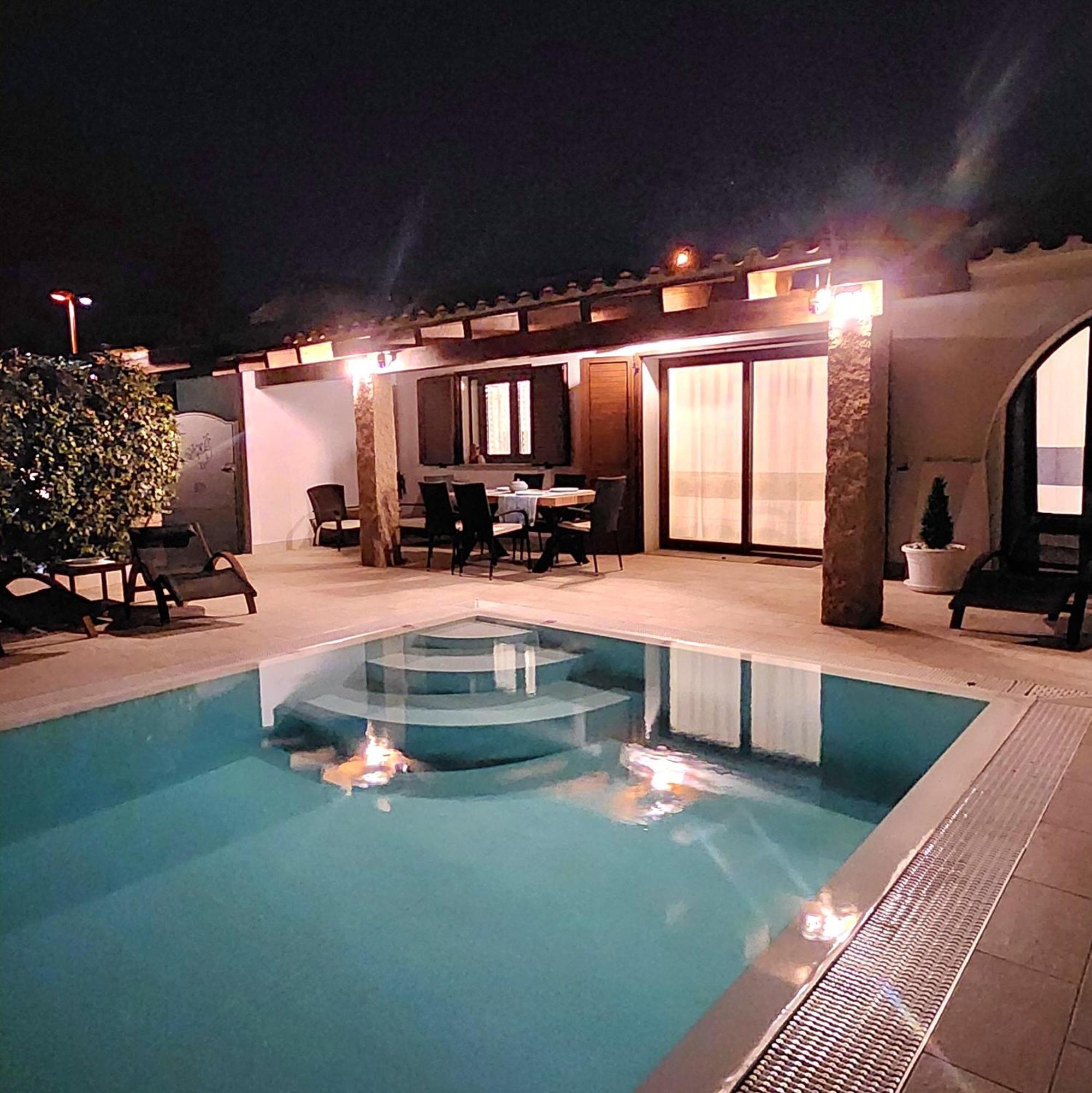 Le Pavoncelle Villa บูโดนี ภายนอก รูปภาพ